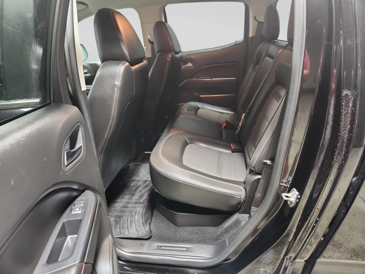 GMC Canyon SLE Crew Cab 4WD Long Box 2015
