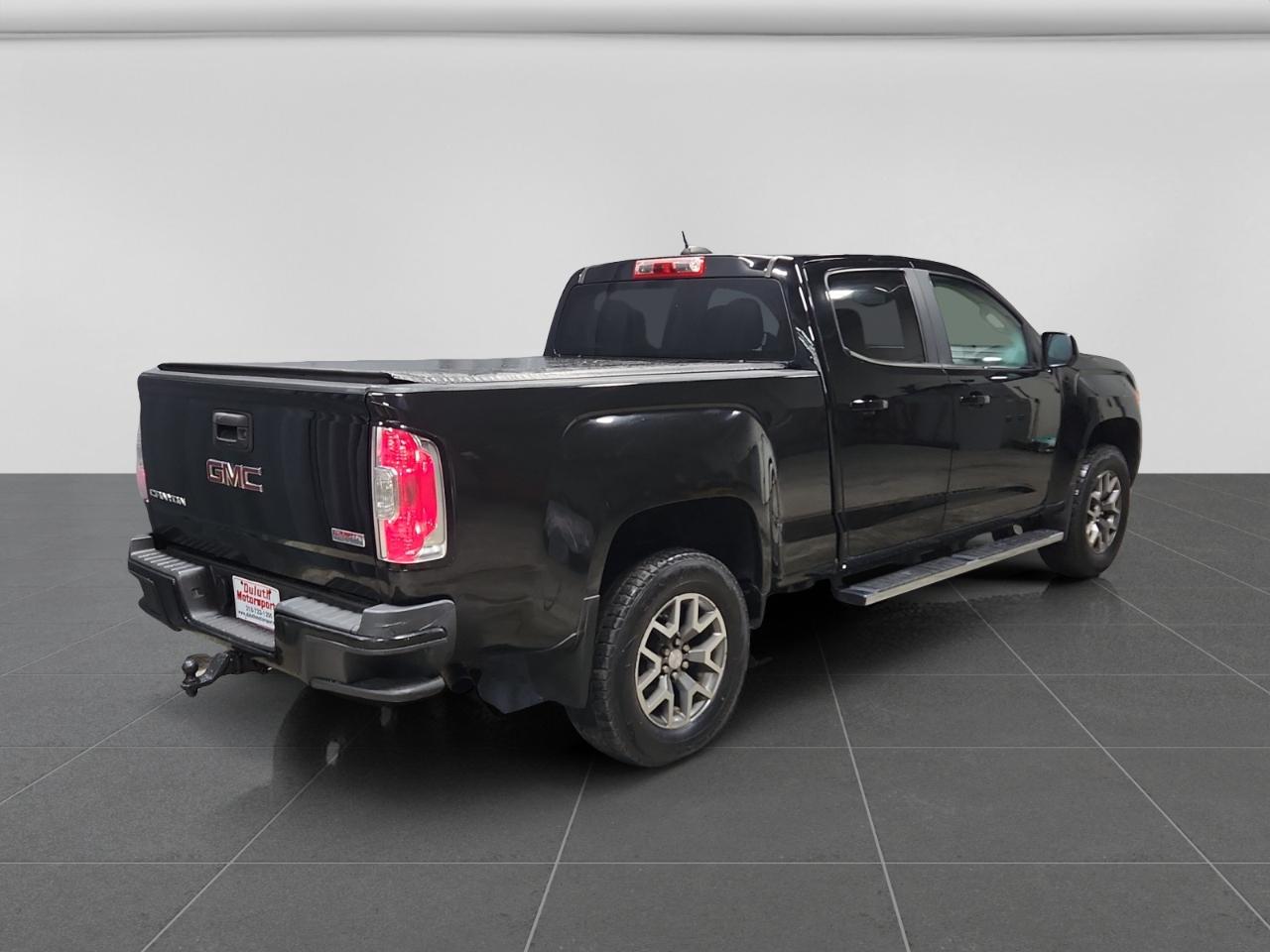 GMC Canyon SLE Crew Cab 4WD Long Box 2015