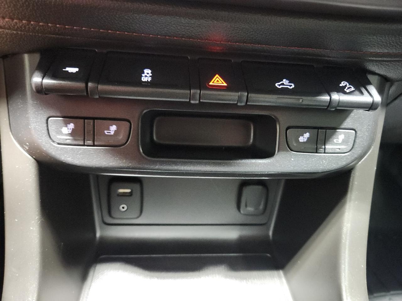 GMC Canyon SLE Crew Cab 4WD Long Box 2015