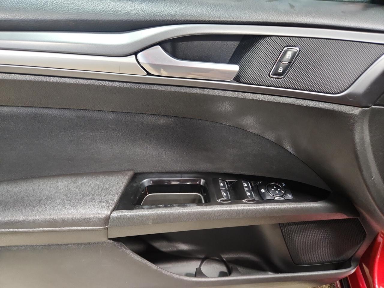 Ford Fusion SE 2013