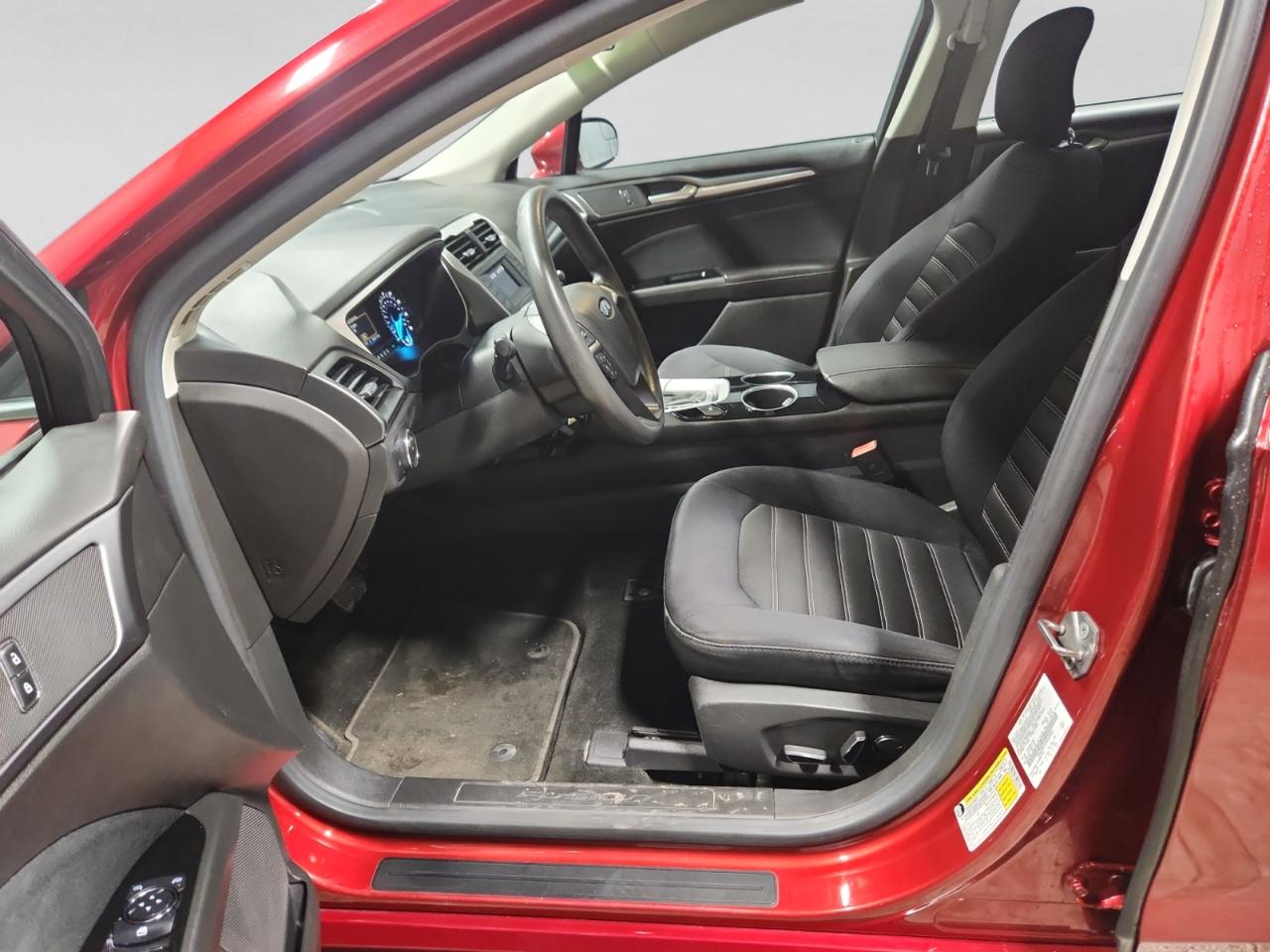 Ford Fusion SE 2013