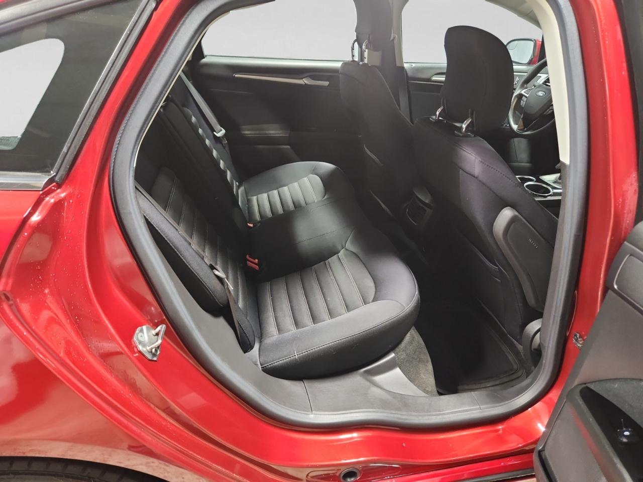 Ford Fusion SE 2013