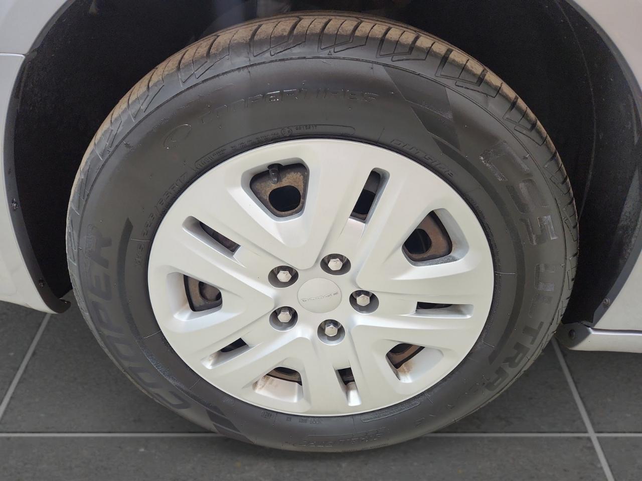 Dodge Grand Caravan SE 2015