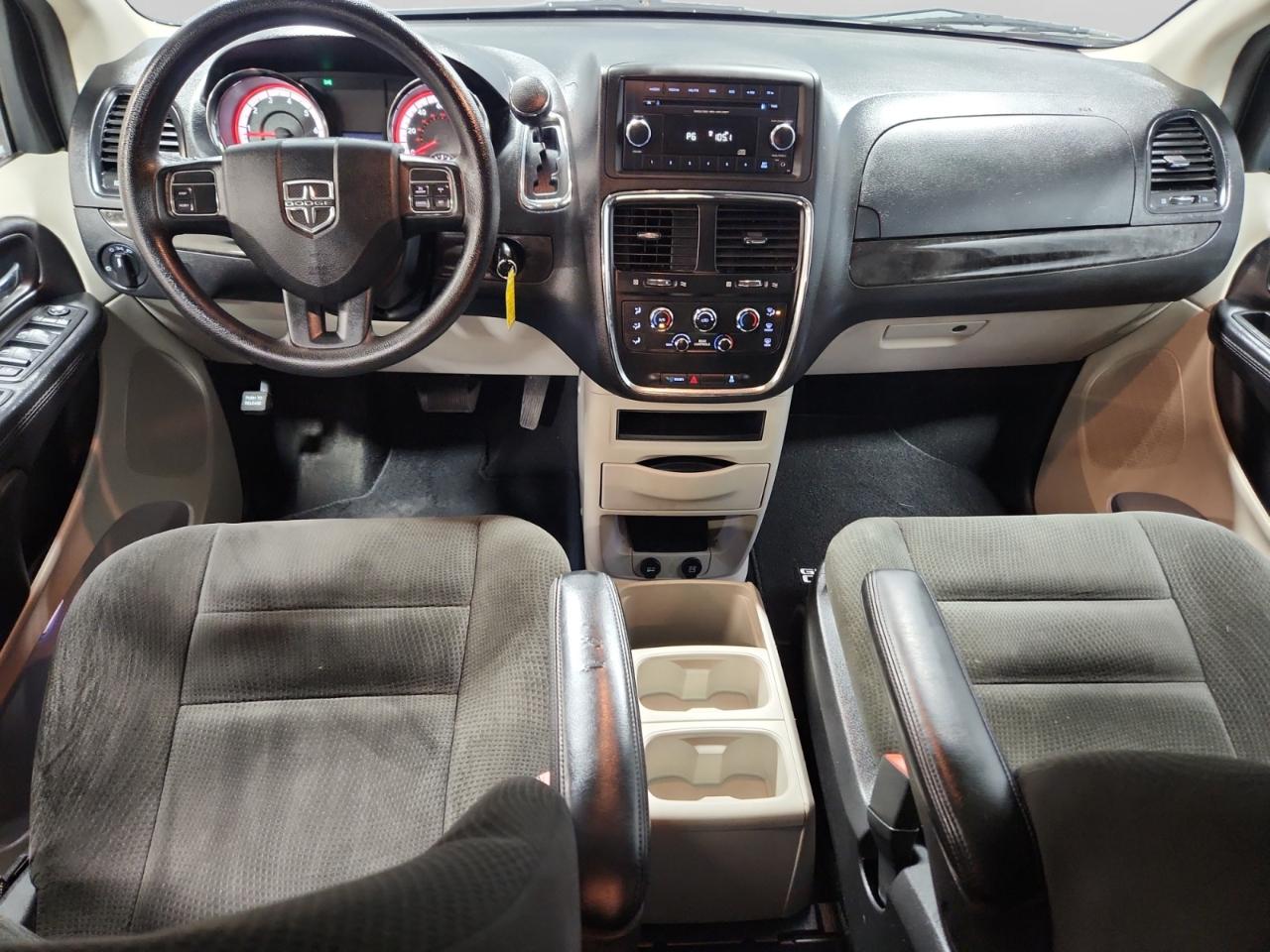 Dodge Grand Caravan SE 2015