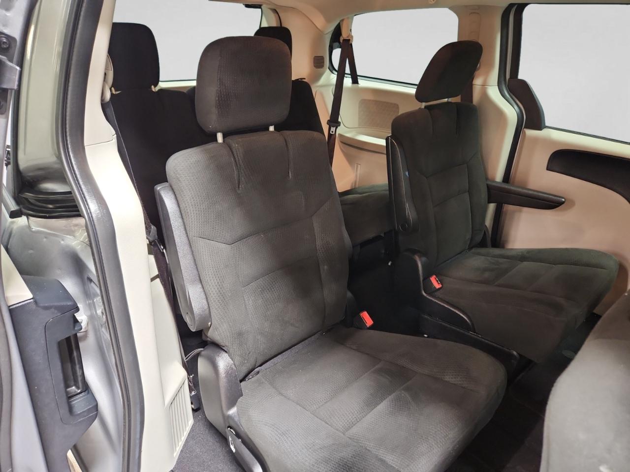 Dodge Grand Caravan SE 2015