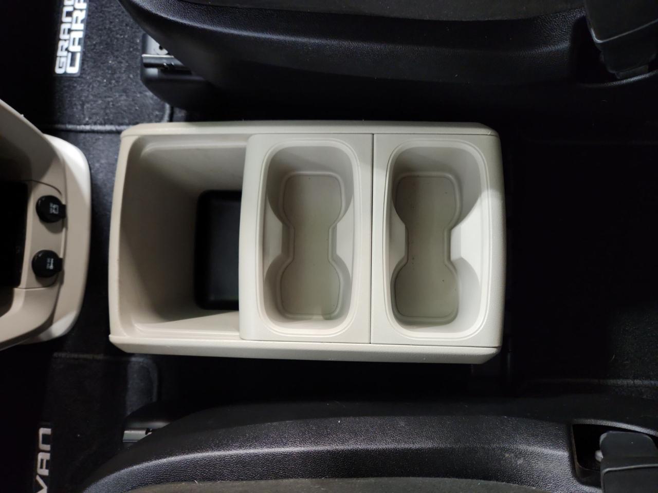 Dodge Grand Caravan SE 2015
