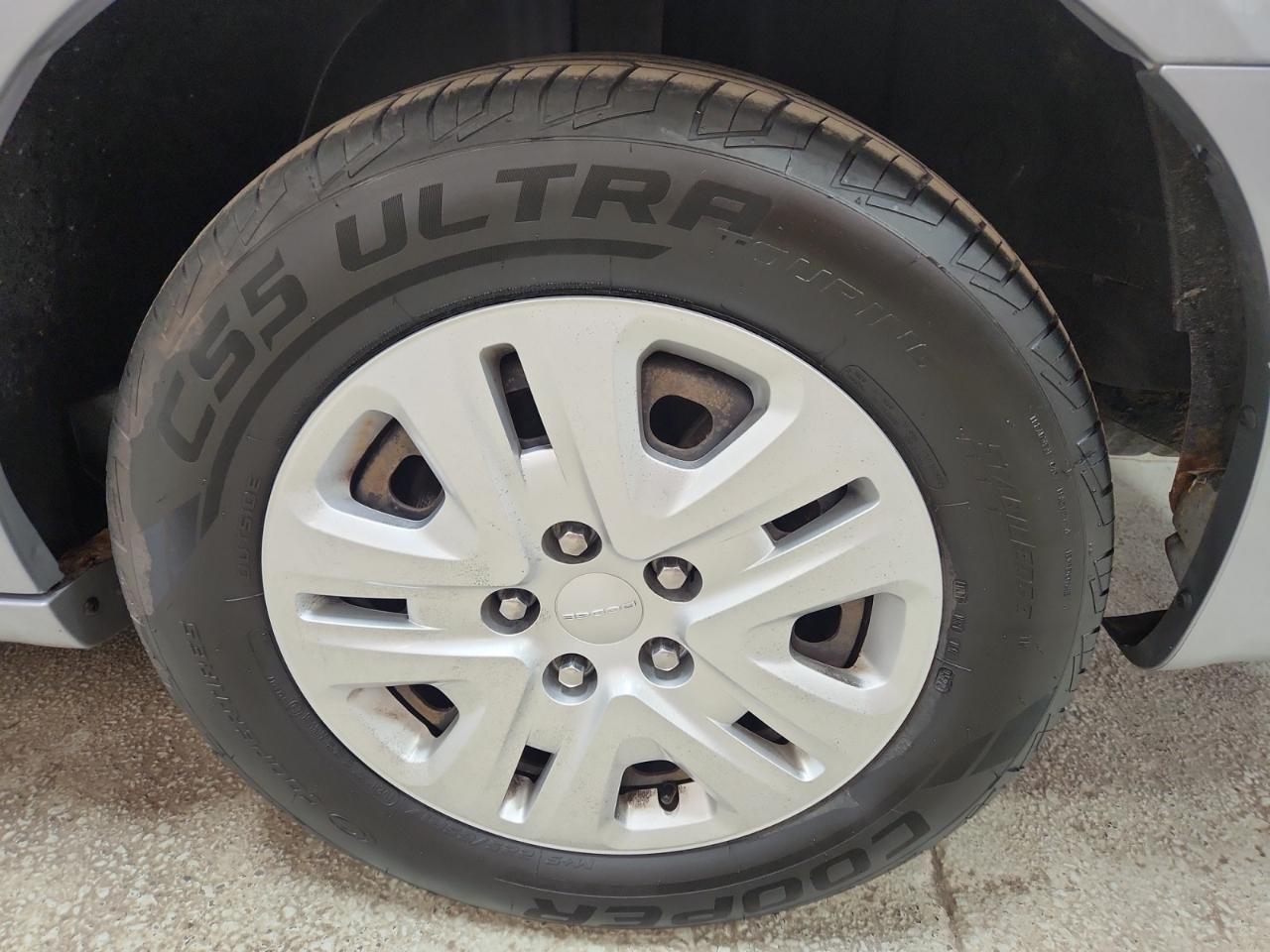 Dodge Grand Caravan SE 2015