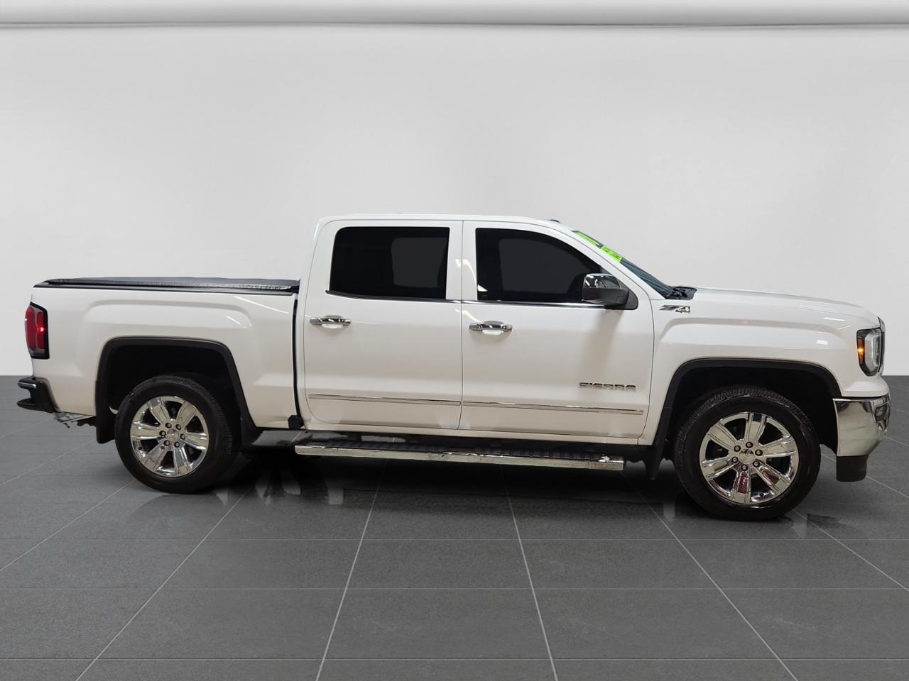 GMC Sierra 1500 SLT Crew Cab Short Box 4WD 2018
