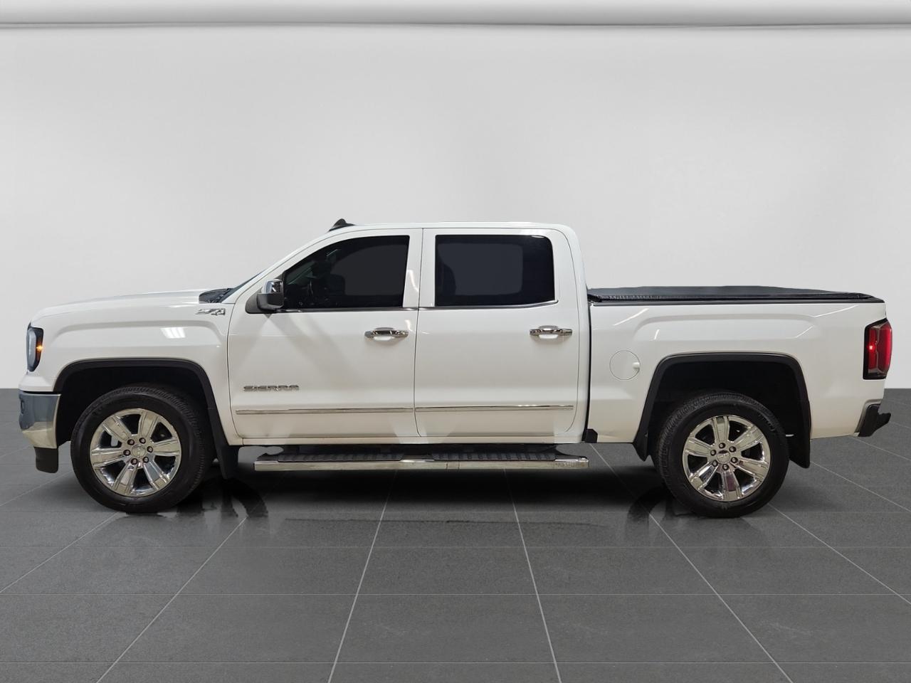 GMC Sierra 1500 SLT Crew Cab Short Box 4WD 2018