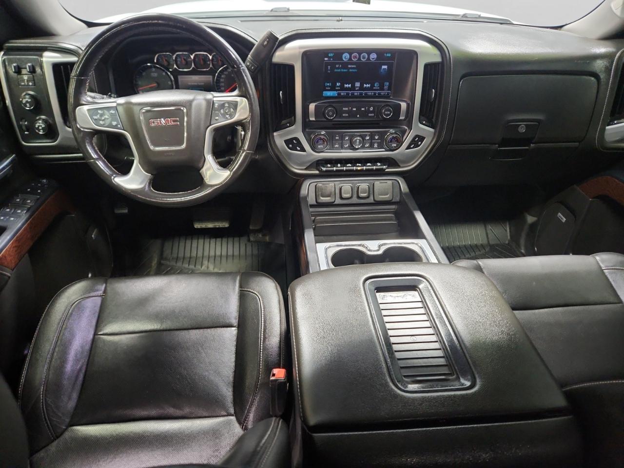GMC Sierra 1500 SLT Crew Cab Short Box 4WD 2018