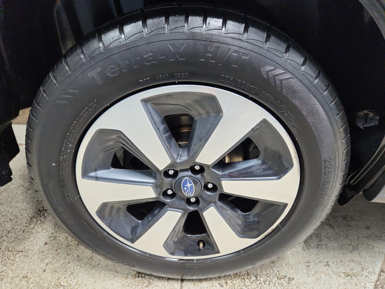 Subaru Forester 2.5i Premium PZEV CVT 2017