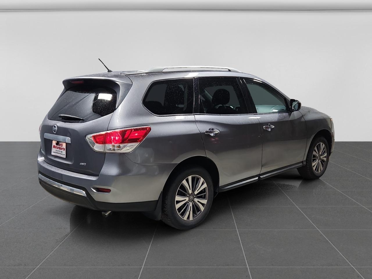 Nissan Pathfinder S 4WD 2016
