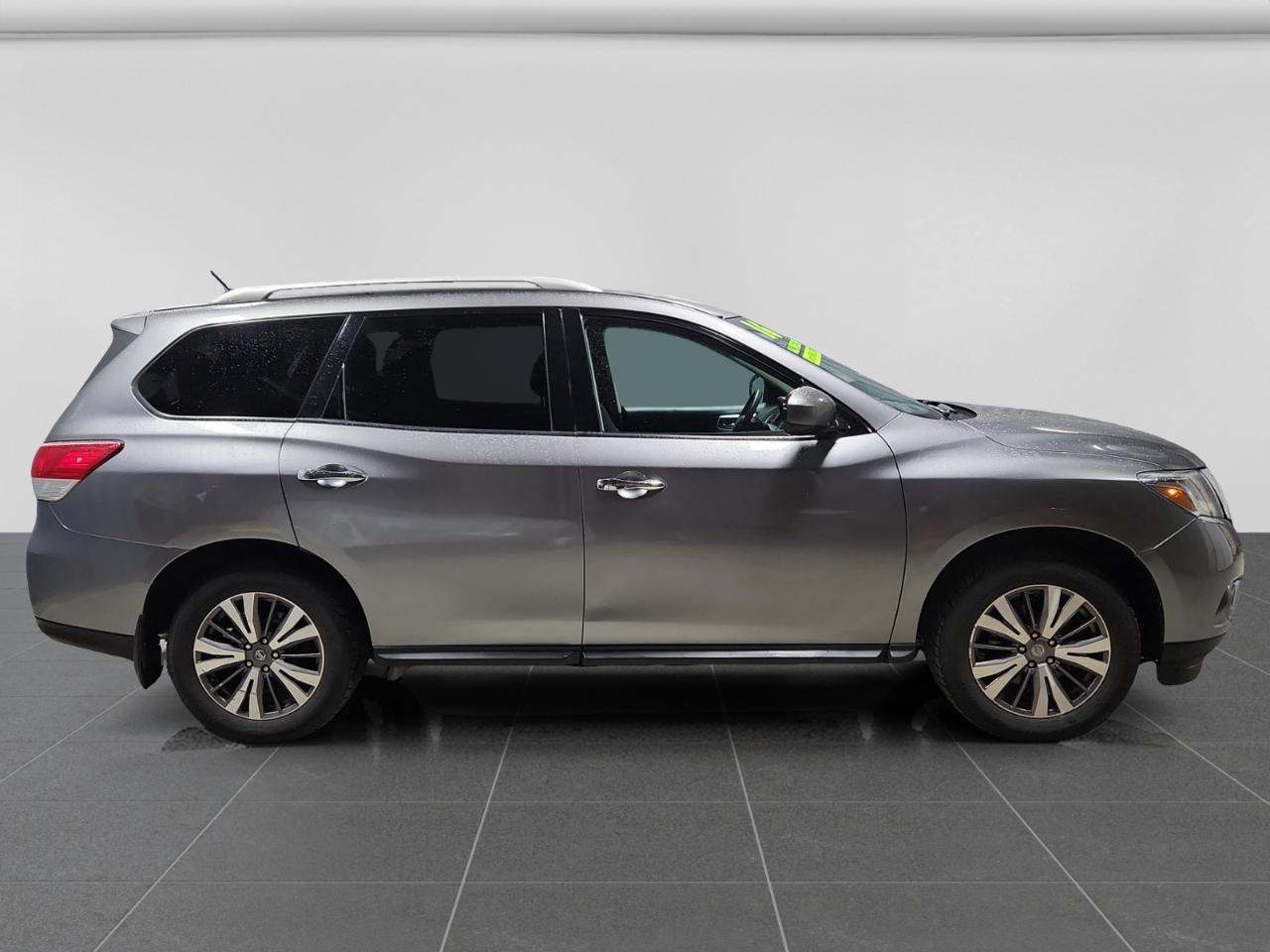 Nissan Pathfinder S 4WD 2016