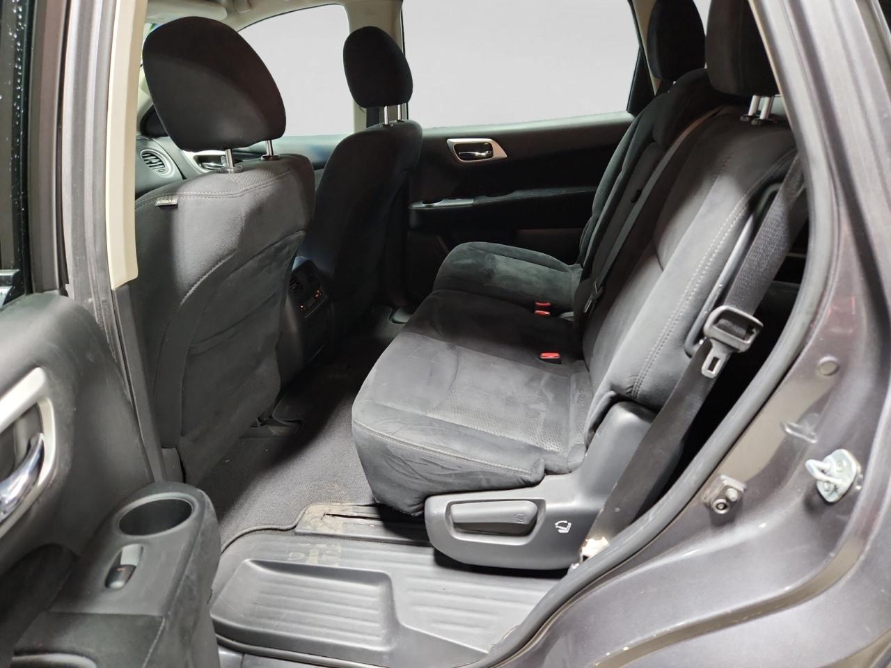 Nissan Pathfinder S 4WD 2016