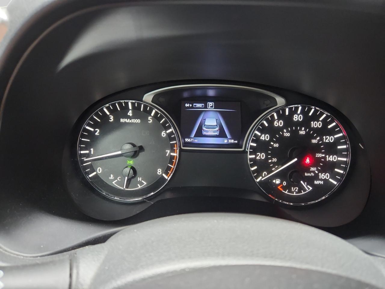 Nissan Pathfinder S 4WD 2016
