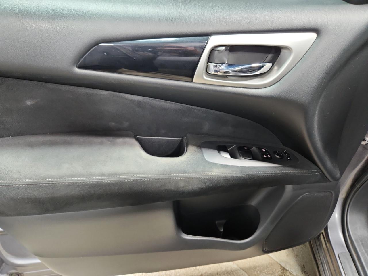 Nissan Pathfinder S 4WD 2016