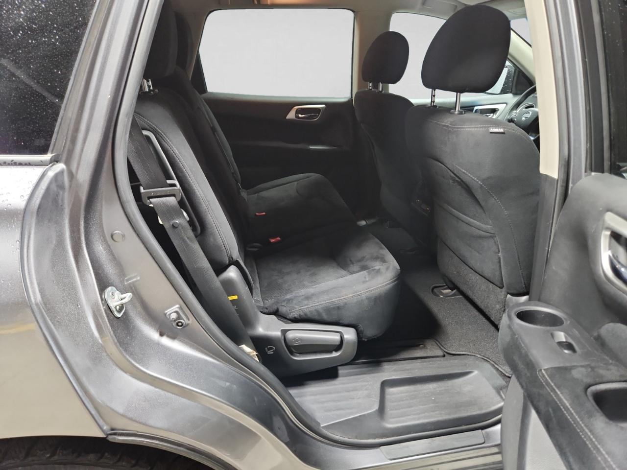 Nissan Pathfinder S 4WD 2016
