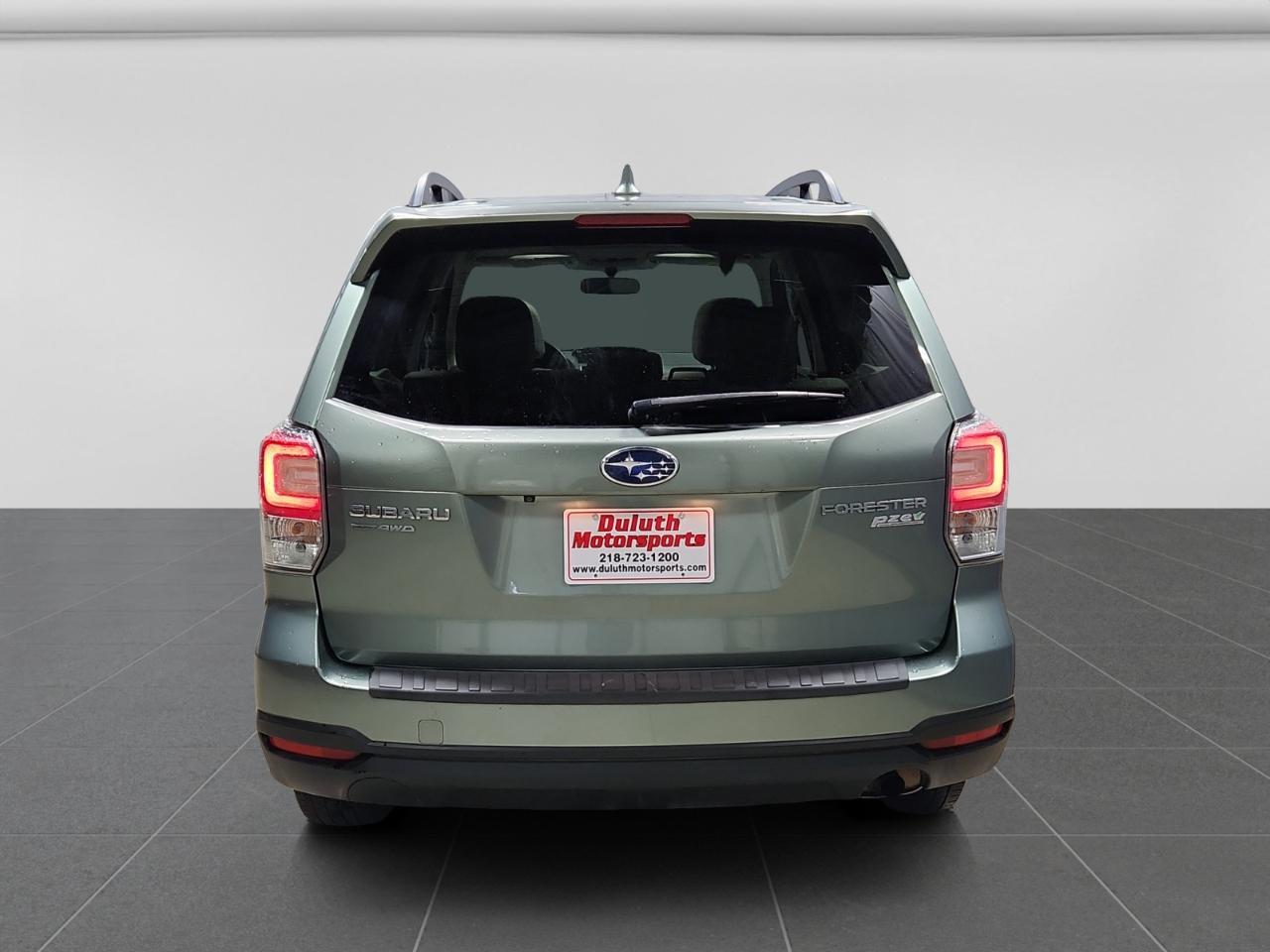 Subaru Forester 2.5i Premium PZEV CVT 2017