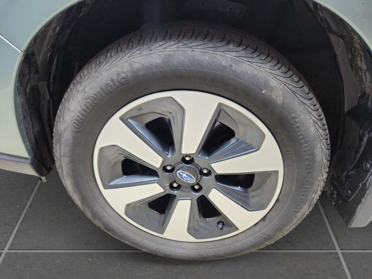 Subaru Forester 2.5i Premium PZEV CVT 2017