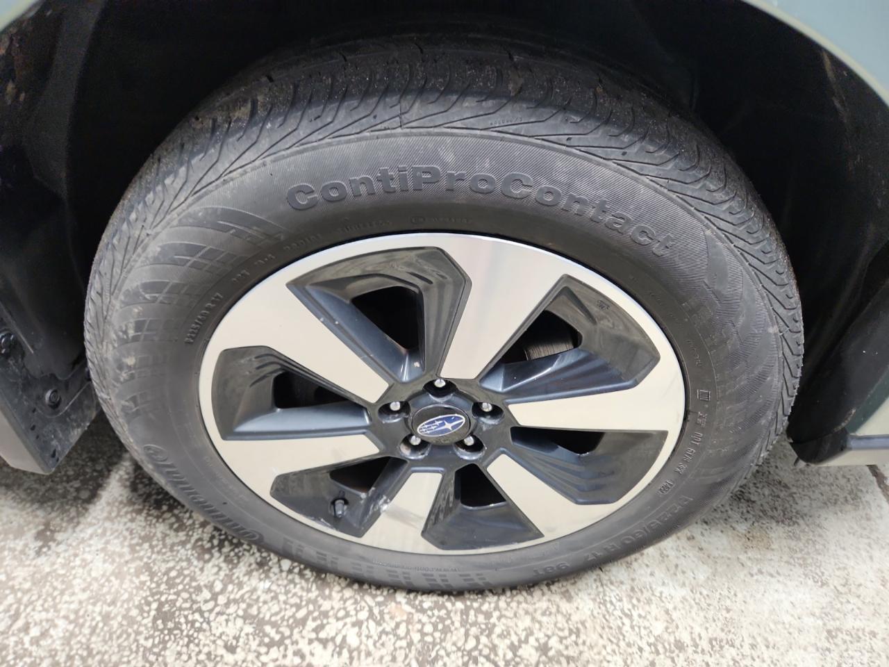Subaru Forester 2.5i Premium PZEV CVT 2017