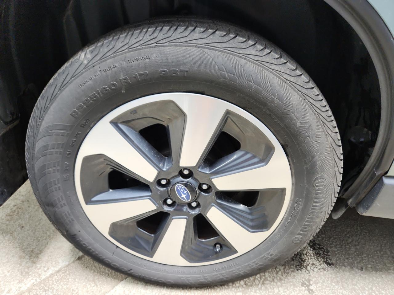 Subaru Forester 2.5i Premium PZEV CVT 2017