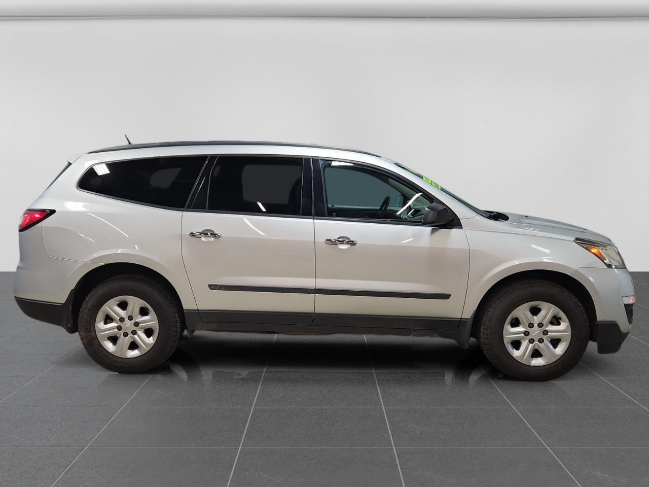 Chevrolet Traverse LS AWD w/PDC 2016