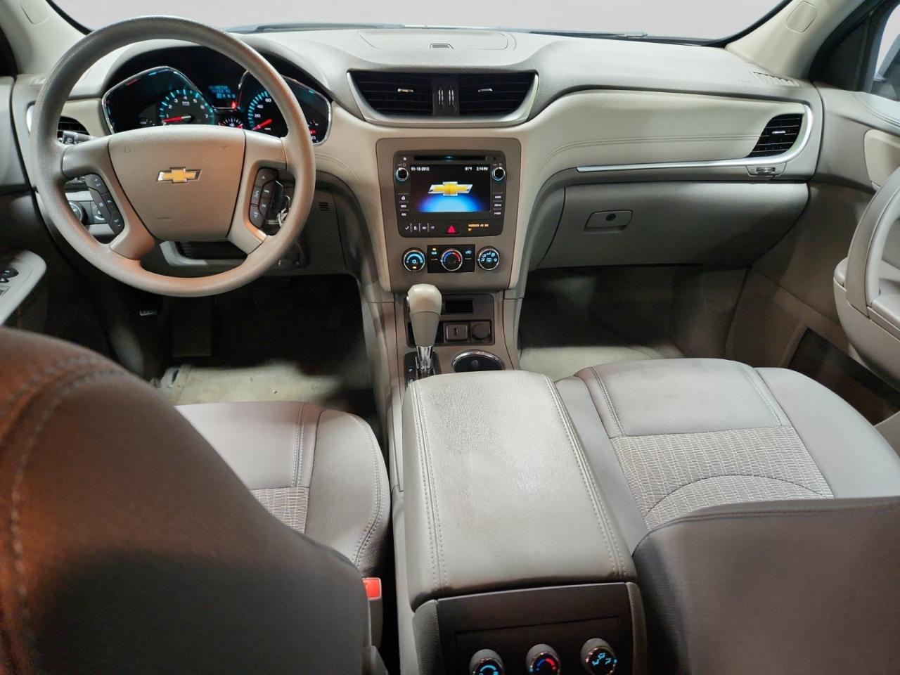 Chevrolet Traverse LS AWD w/PDC 2016
