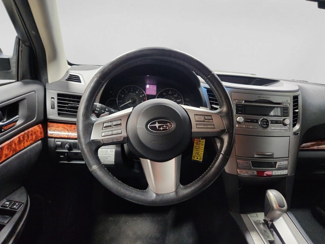 Subaru Outback 2.5i Limited 2011