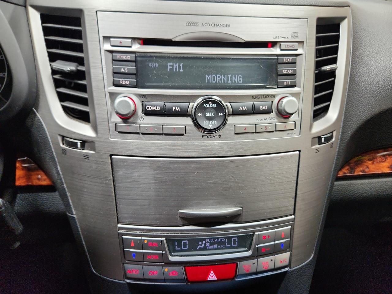 Subaru Outback 2.5i Limited 2011
