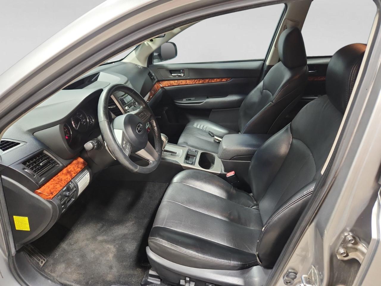 Subaru Outback 2.5i Limited 2011