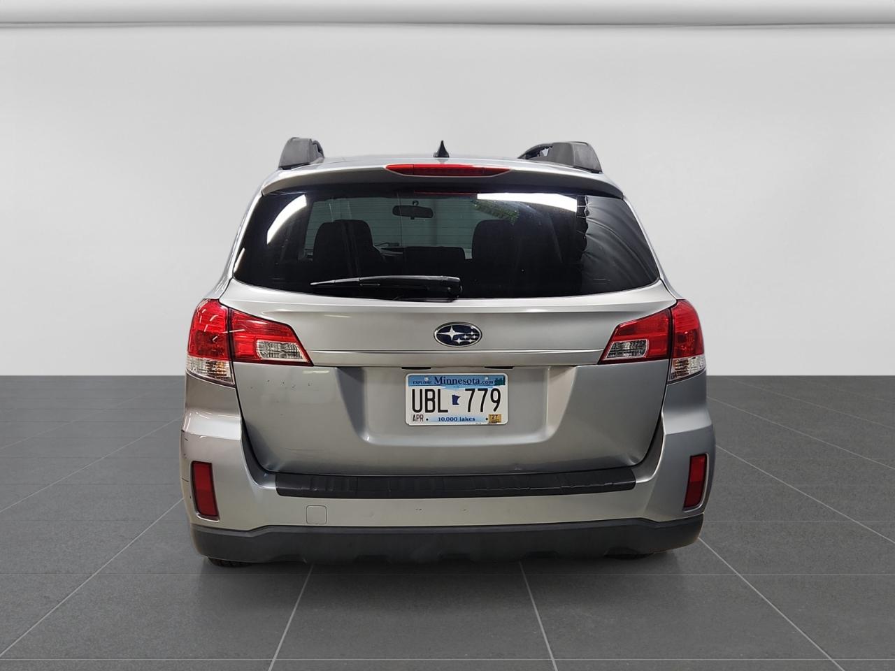 Subaru Outback 2.5i Limited 2011