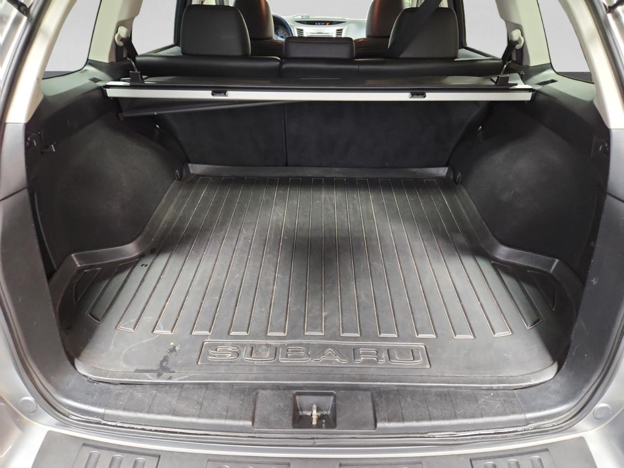 Subaru Outback 2.5i Limited 2011
