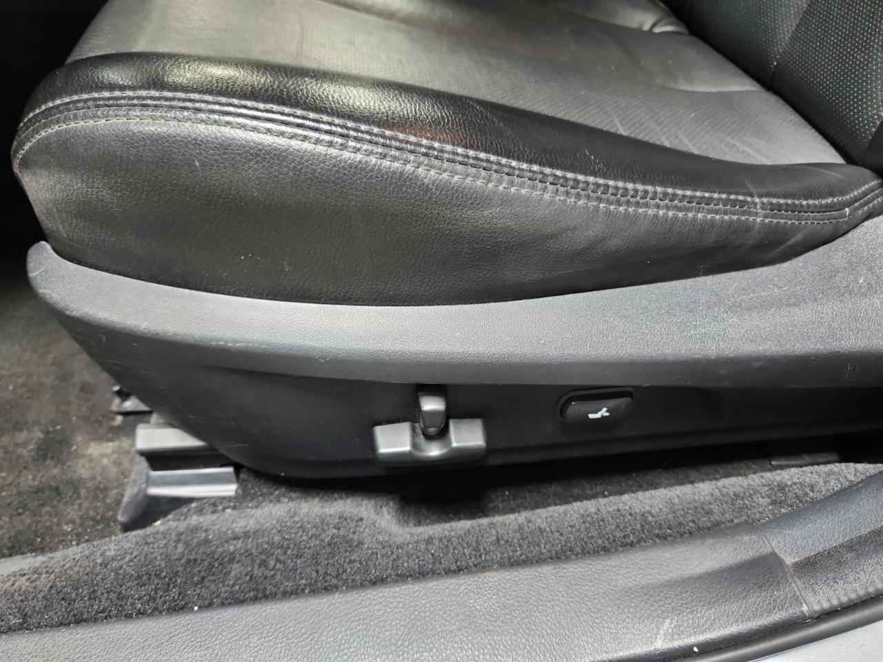 Subaru Outback 2.5i Limited 2011