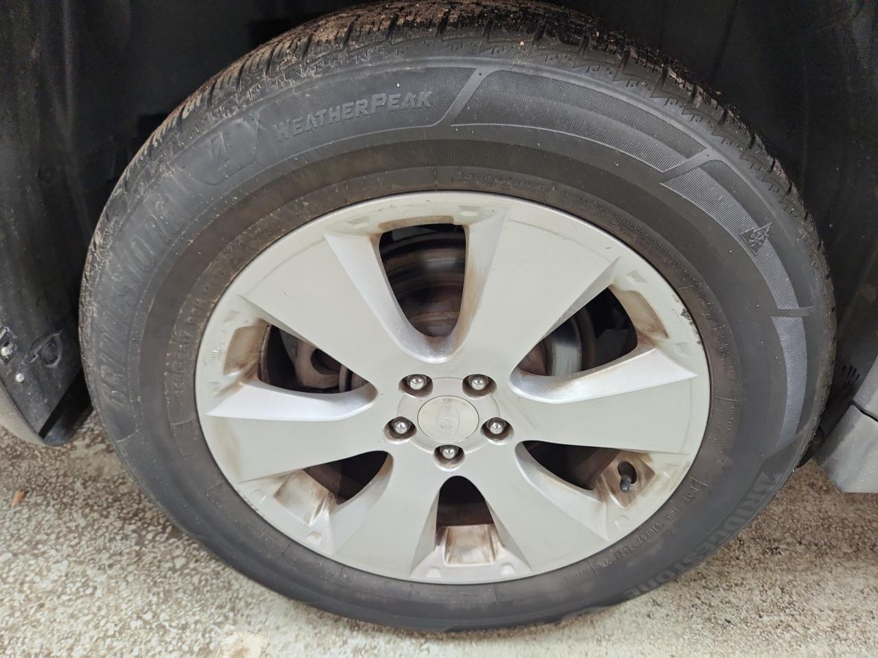 Subaru Outback 2.5i Limited 2011