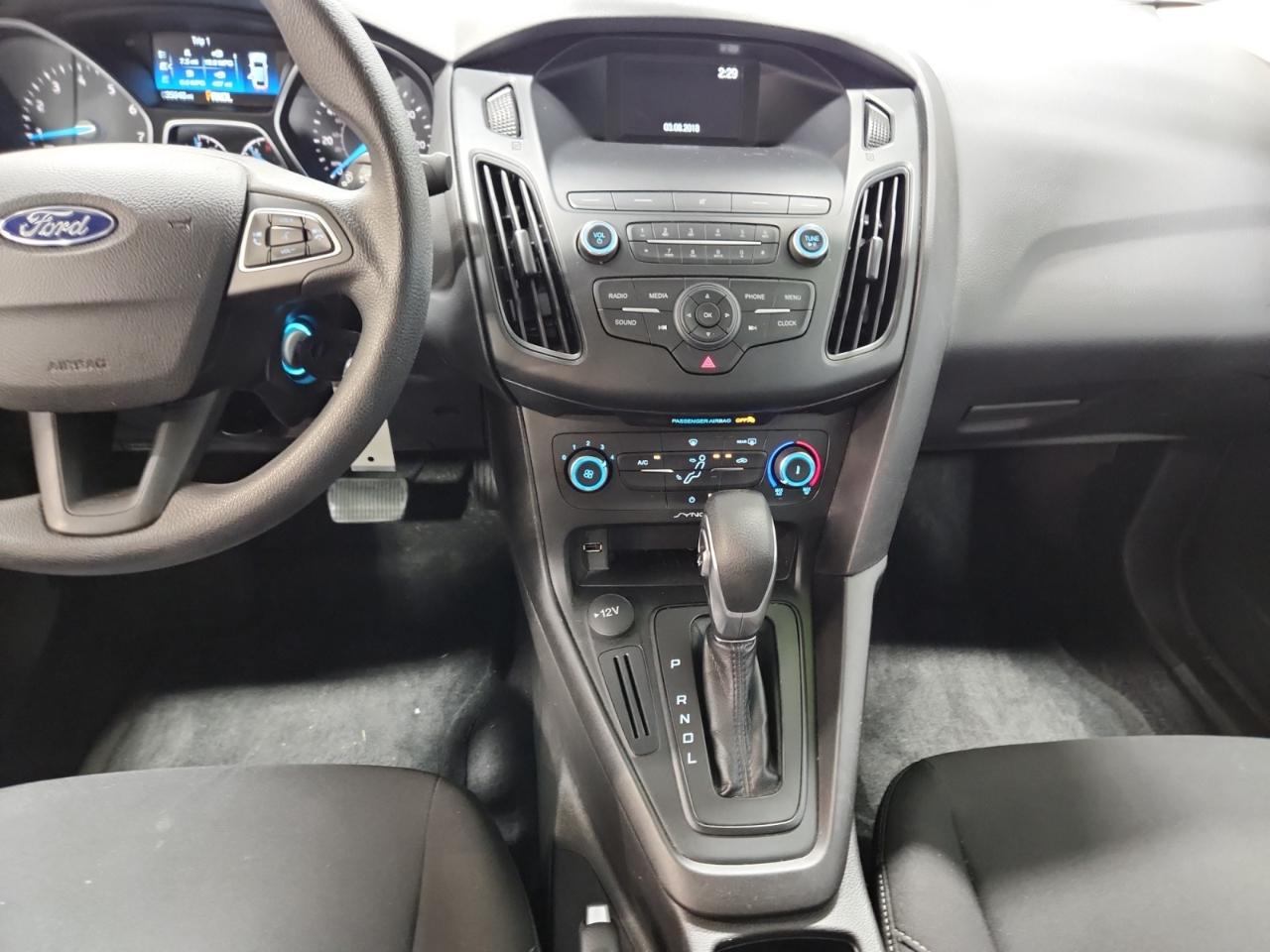 Ford Focus S Sedan 2018