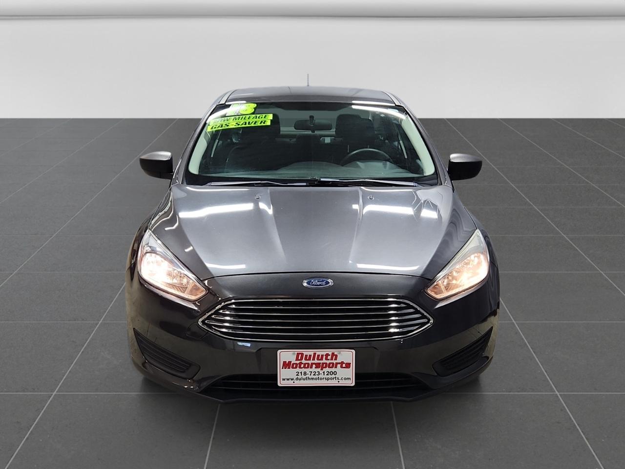 Ford Focus S Sedan 2018