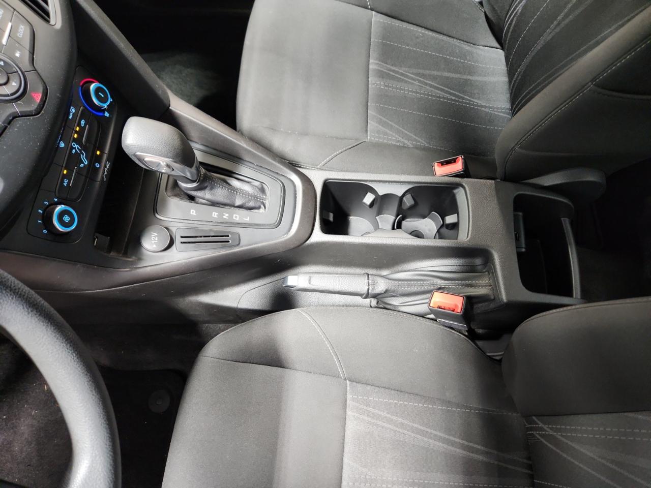 Ford Focus S Sedan 2018