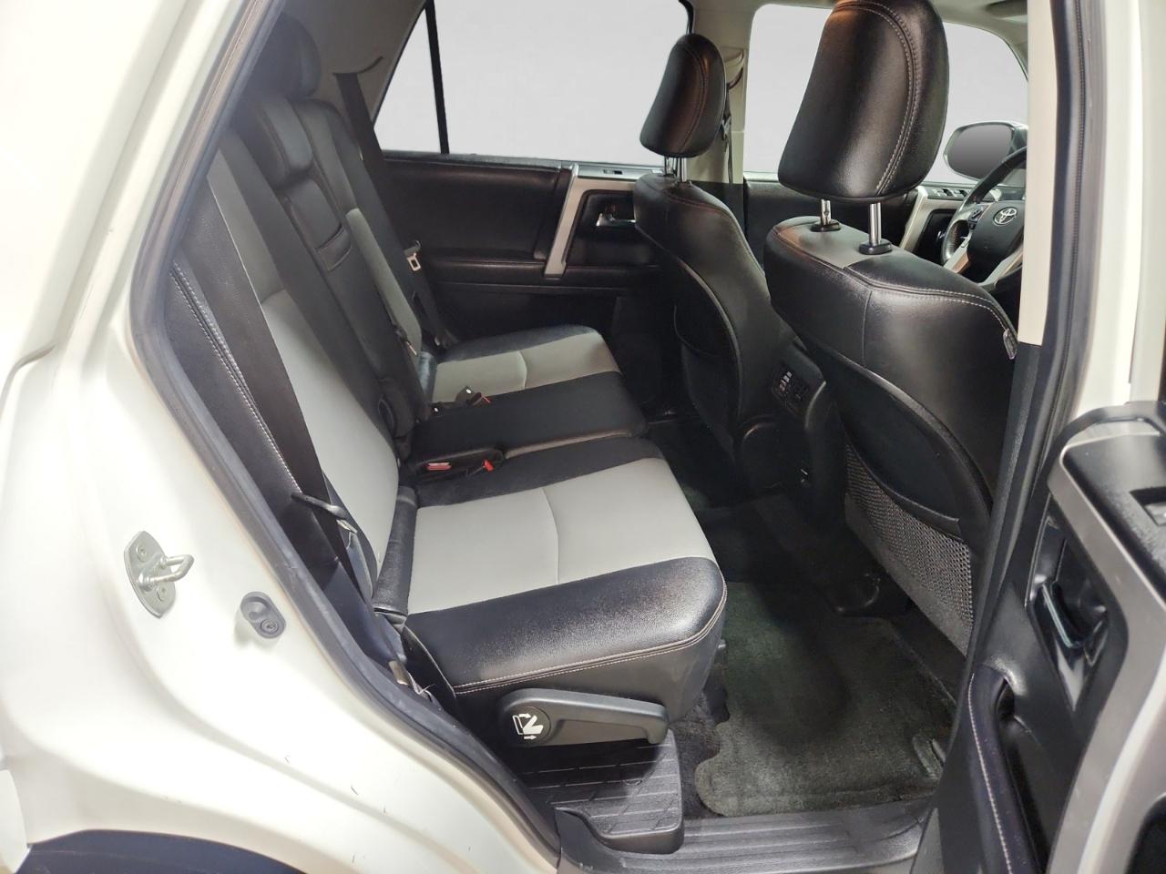 Toyota 4Runner SR5 Premium 4WD 2018