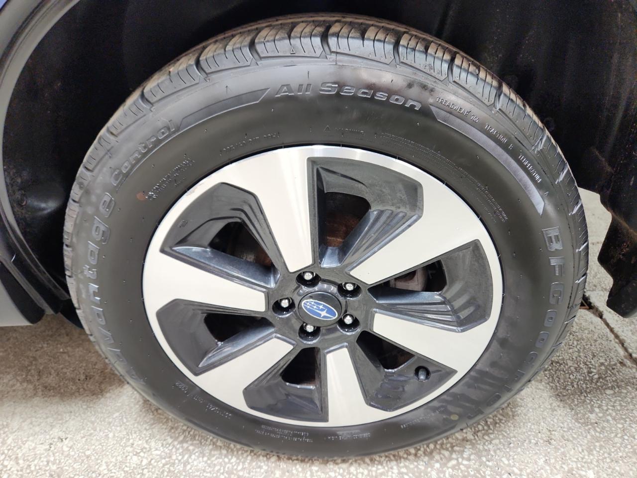 Subaru Forester 2.5i Premium PZEV CVT 2017