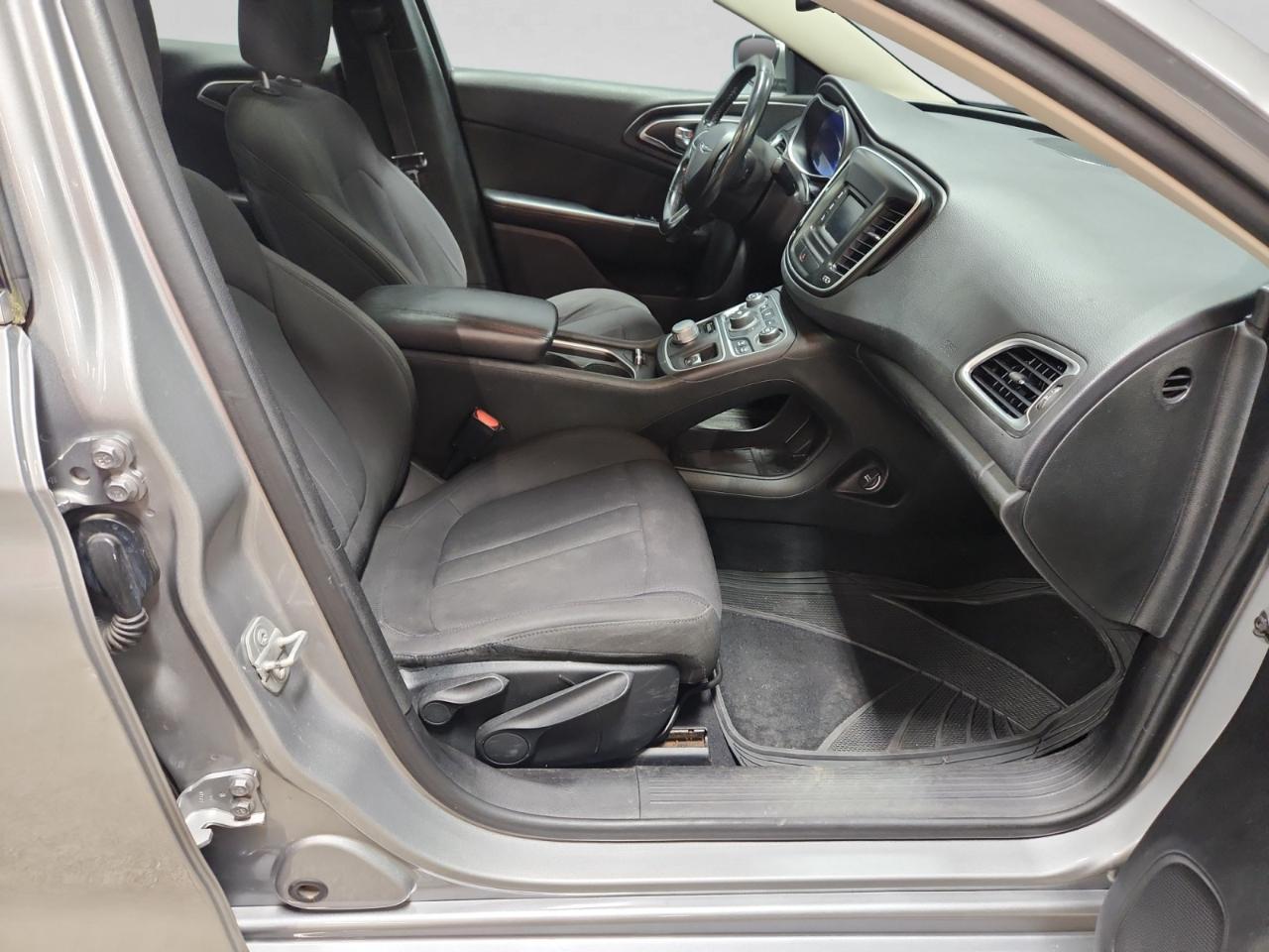 Chrysler 200 Limited 2015