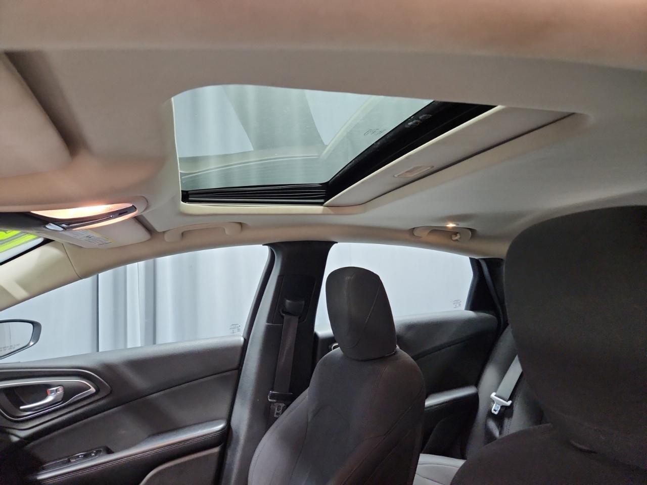 Chrysler 200 Limited 2015