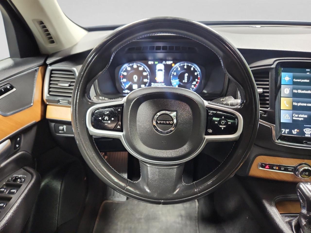 Volvo XC90 T6 Momentum AWD 2021