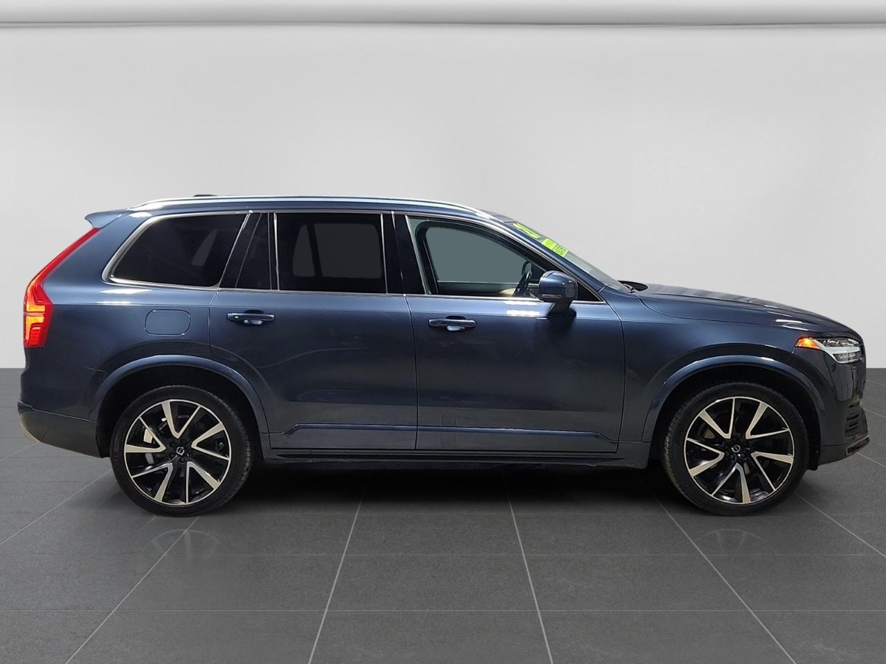Volvo XC90 T6 Momentum AWD 2021