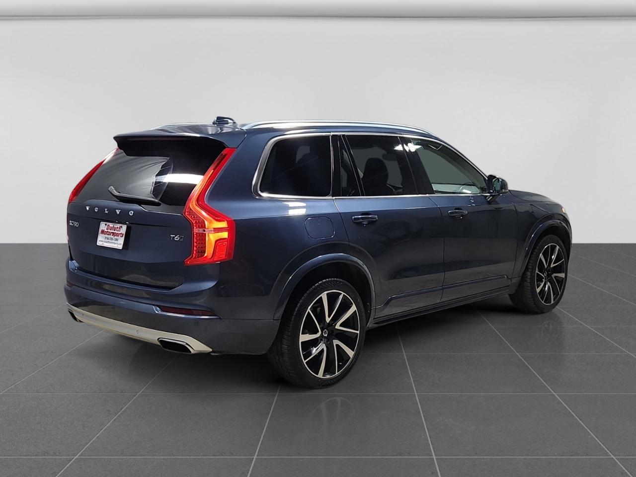 Volvo XC90 T6 Momentum AWD 2021