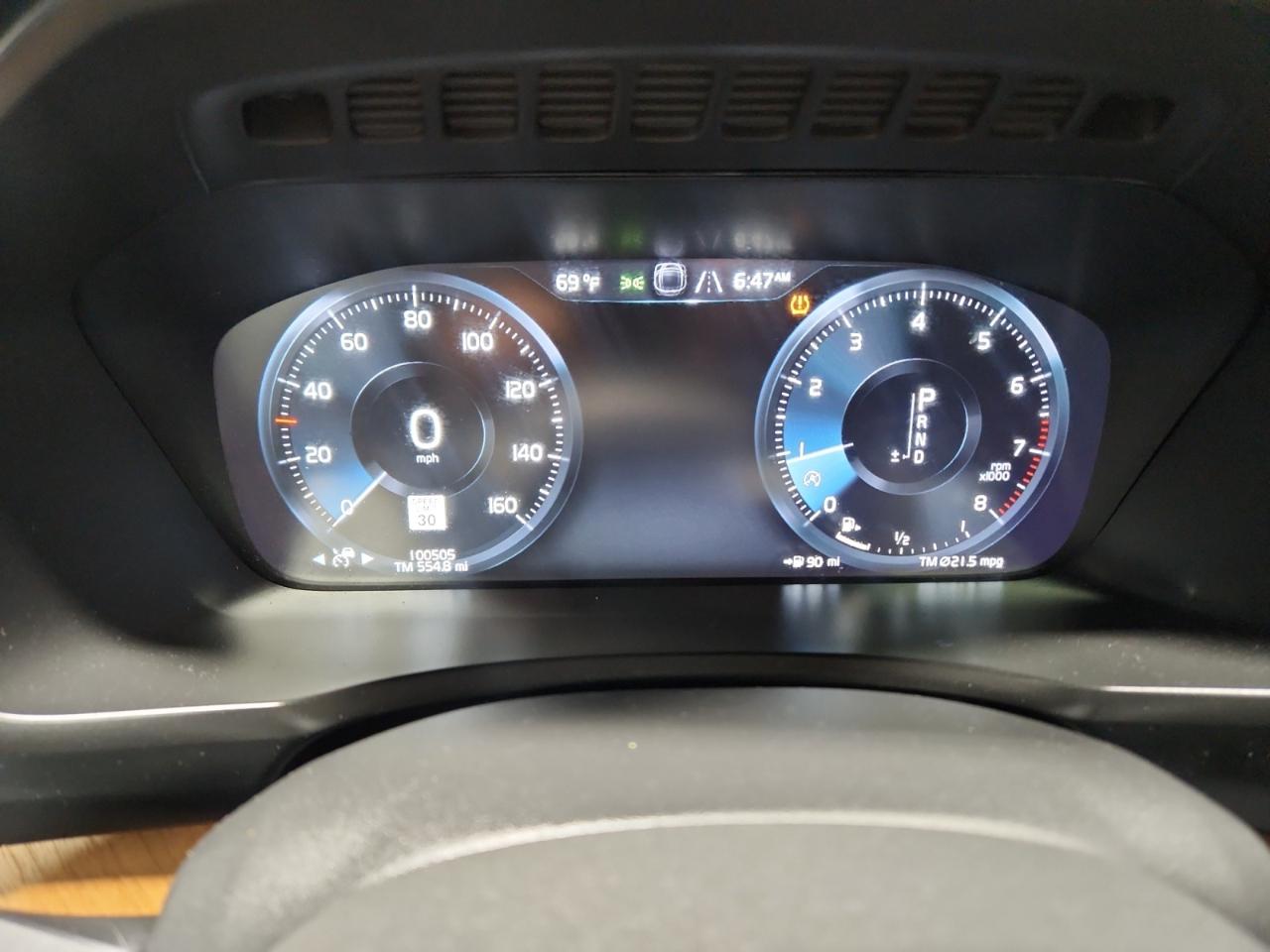Volvo XC90 T6 Momentum AWD 2021