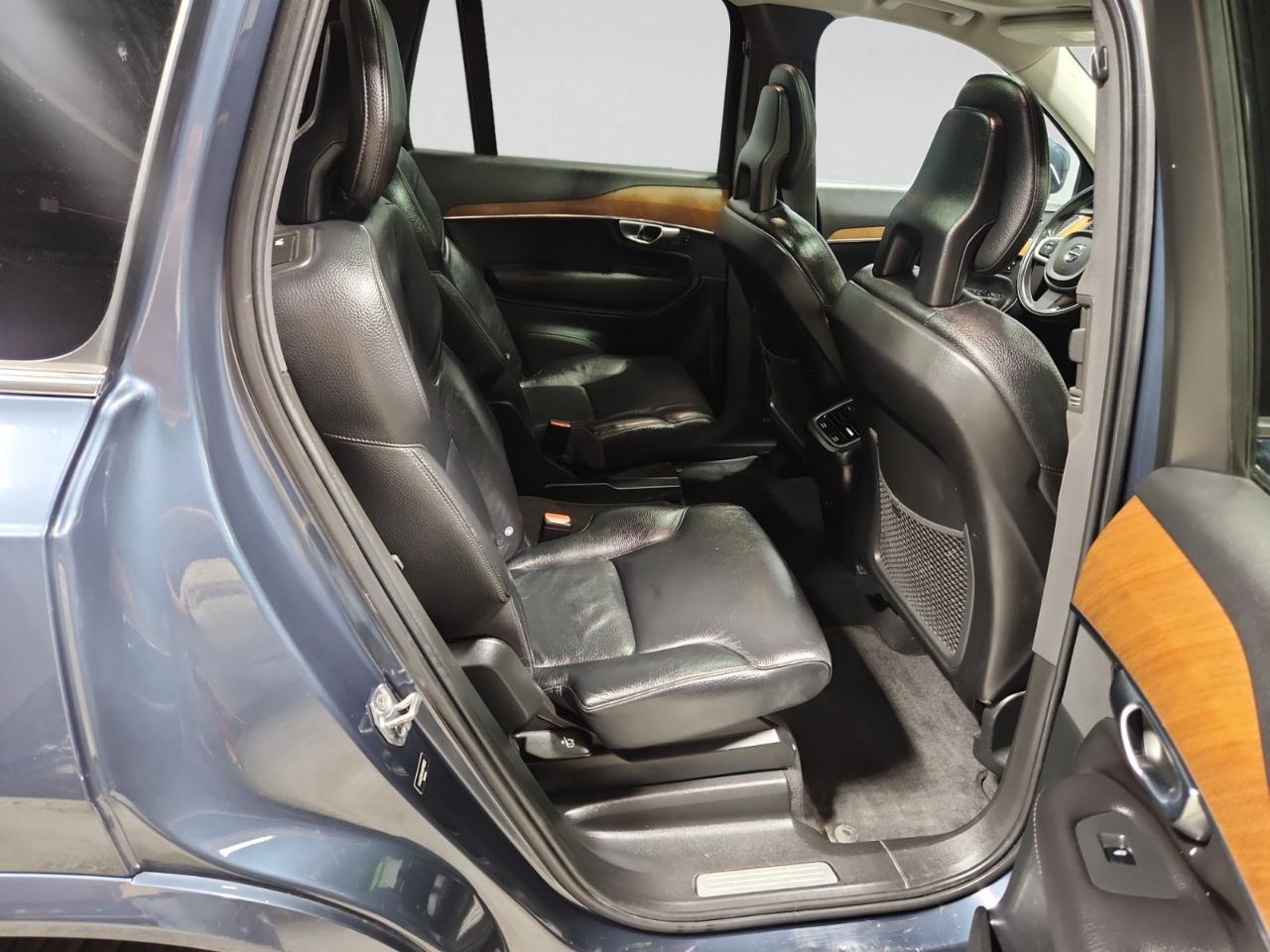 Volvo XC90 T6 Momentum AWD 2021