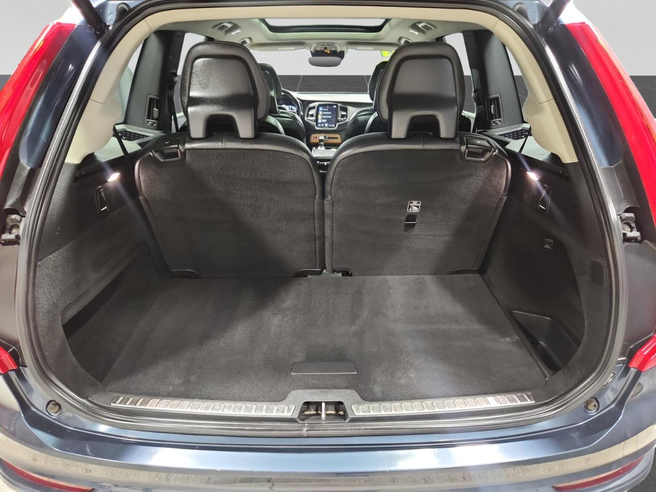 Volvo XC90 T6 Momentum AWD 2021