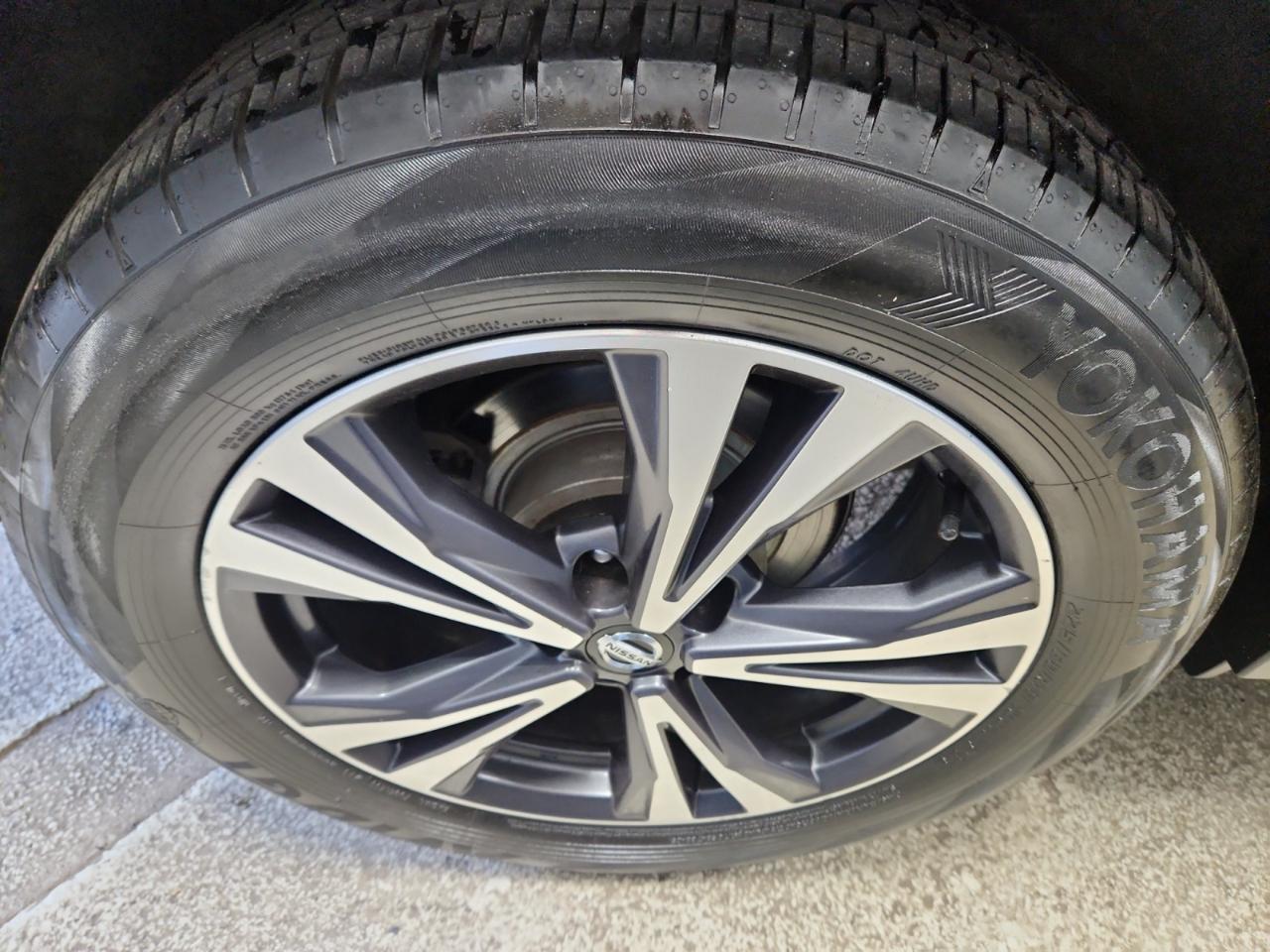 Nissan Rogue SV AWD 2018