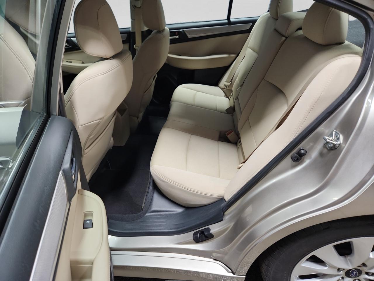 Subaru Legacy 2.5i Premium 2015