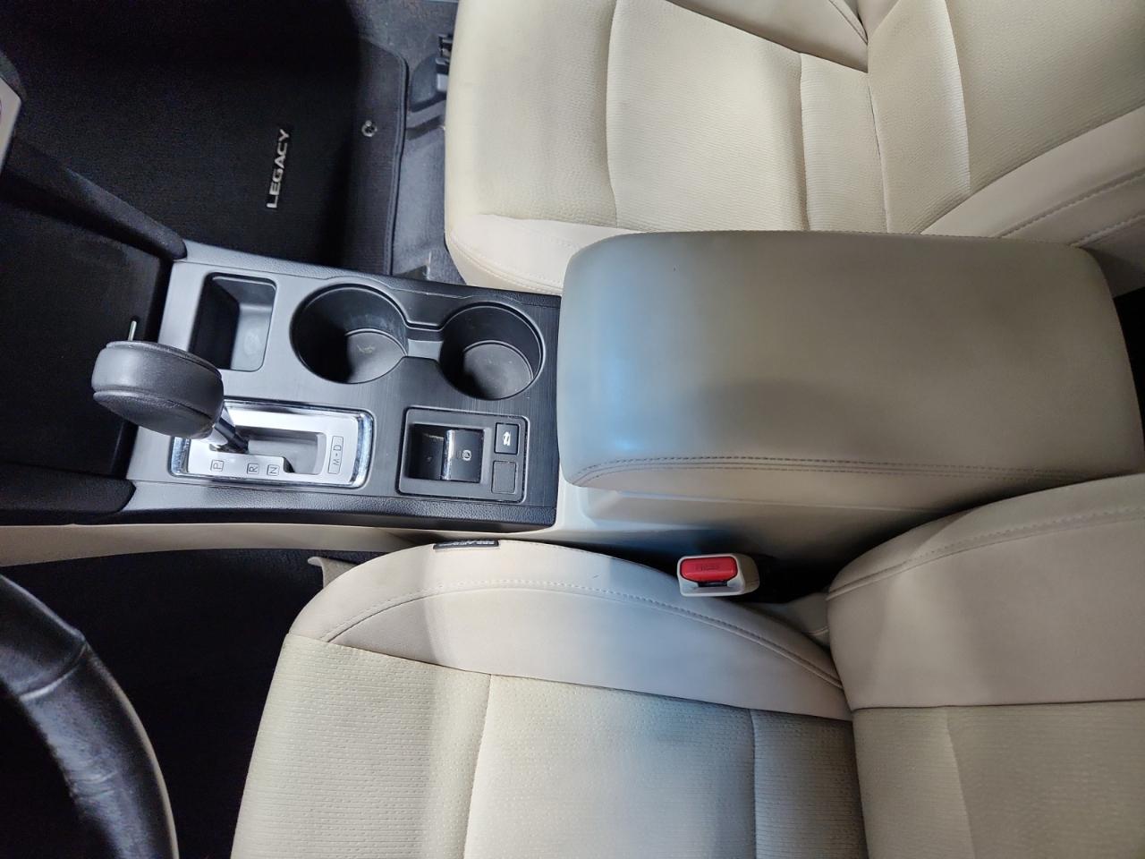 Subaru Legacy 2.5i Premium 2015